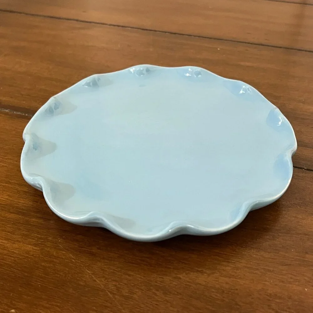 Williams Sonoma Scallop Edge Plate Light Blue 8 inches NEW Dishwasher Safe